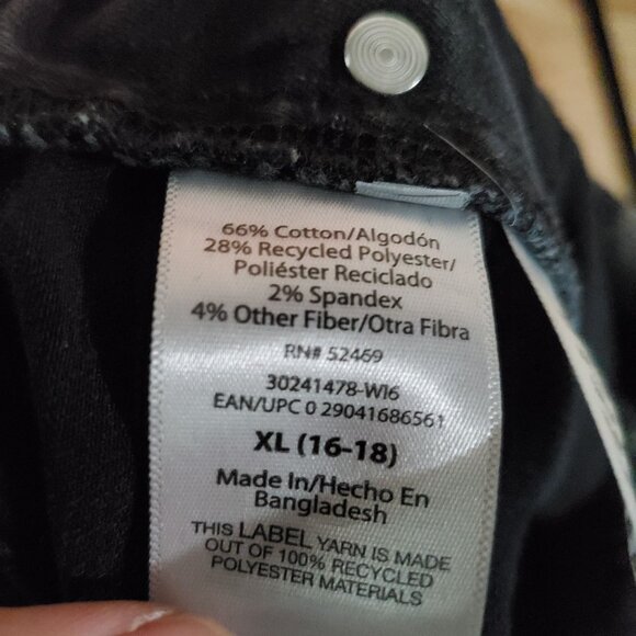 Time And Tru Overalls Womens XL Black Skeleton Print Denim Shorts Shortalls - Picture 3 of 10